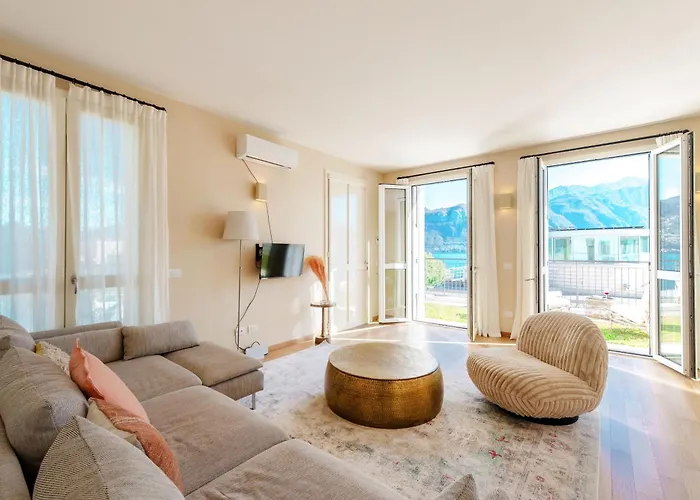 Residenza Di Luce - By Myhomeincomo Lägenhet