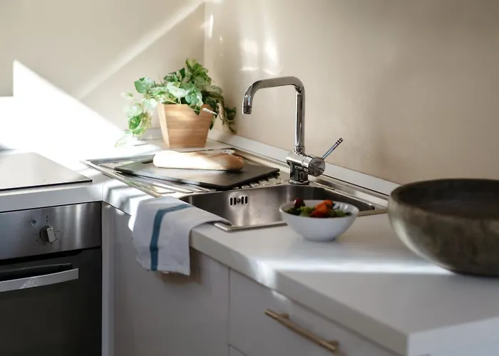 Residenza Di Luce - By Myhomeincomo *