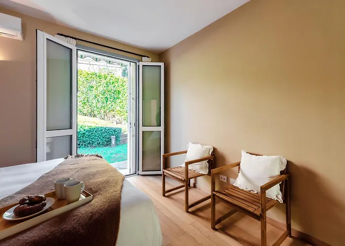 Residenza Di Luce - By Myhomeincomo *